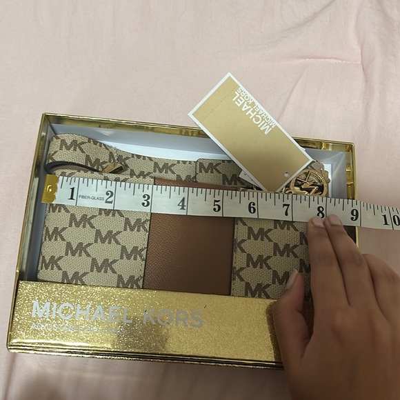 Michael Kors Adjustable Belt Bag - Picture 4 of 5